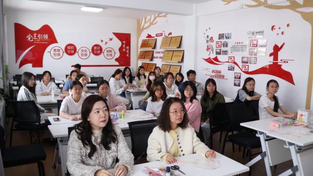 扇舞古韻，文化沁心——潤澤書院舉辦DIY團(tuán)扇文化藝術(shù)體驗活動